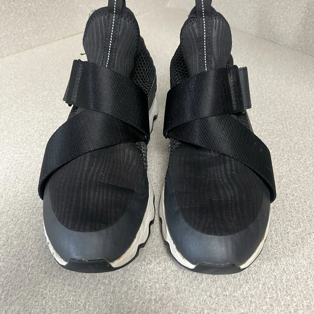 Sorel Kinetic Sneak Shoes Women's 9.5 Black White Slip On Strap Low Top Sneakers